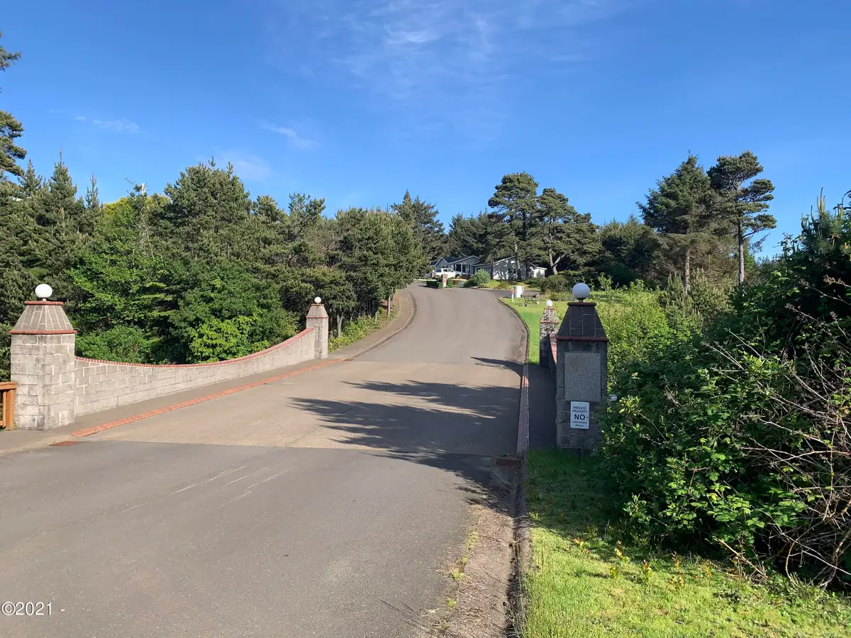 TL-700 SW Sailfish, Waldport, OR 97394 - Image #1