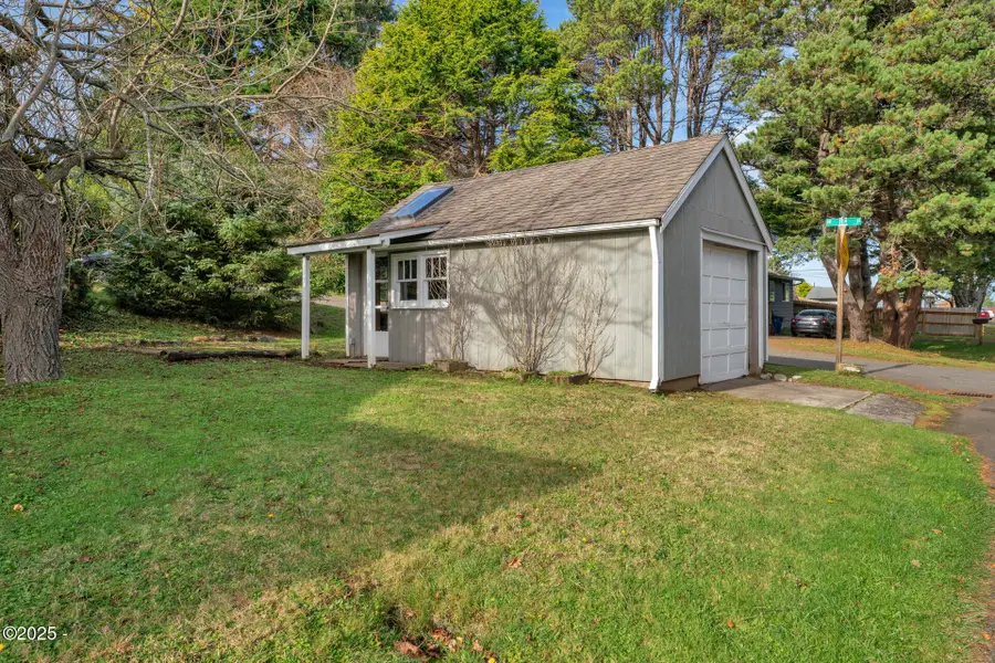 1115 SW Harbor, Lincoln City, OR 97367 - #3