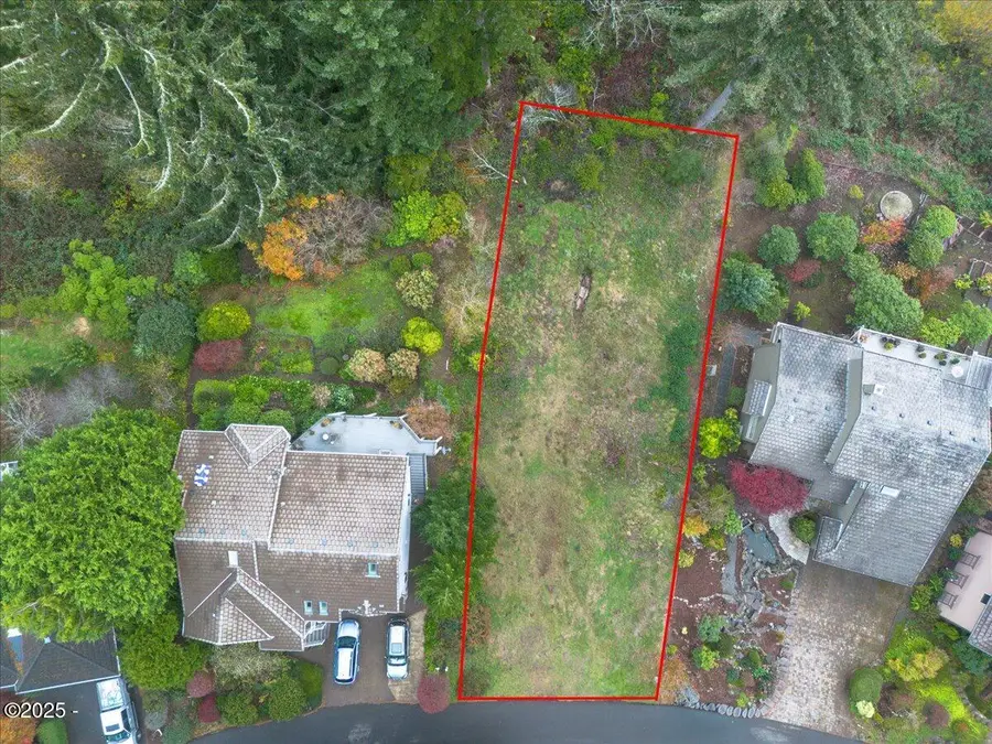 729 NW Highland, Waldport, OR 97394 - Image #3