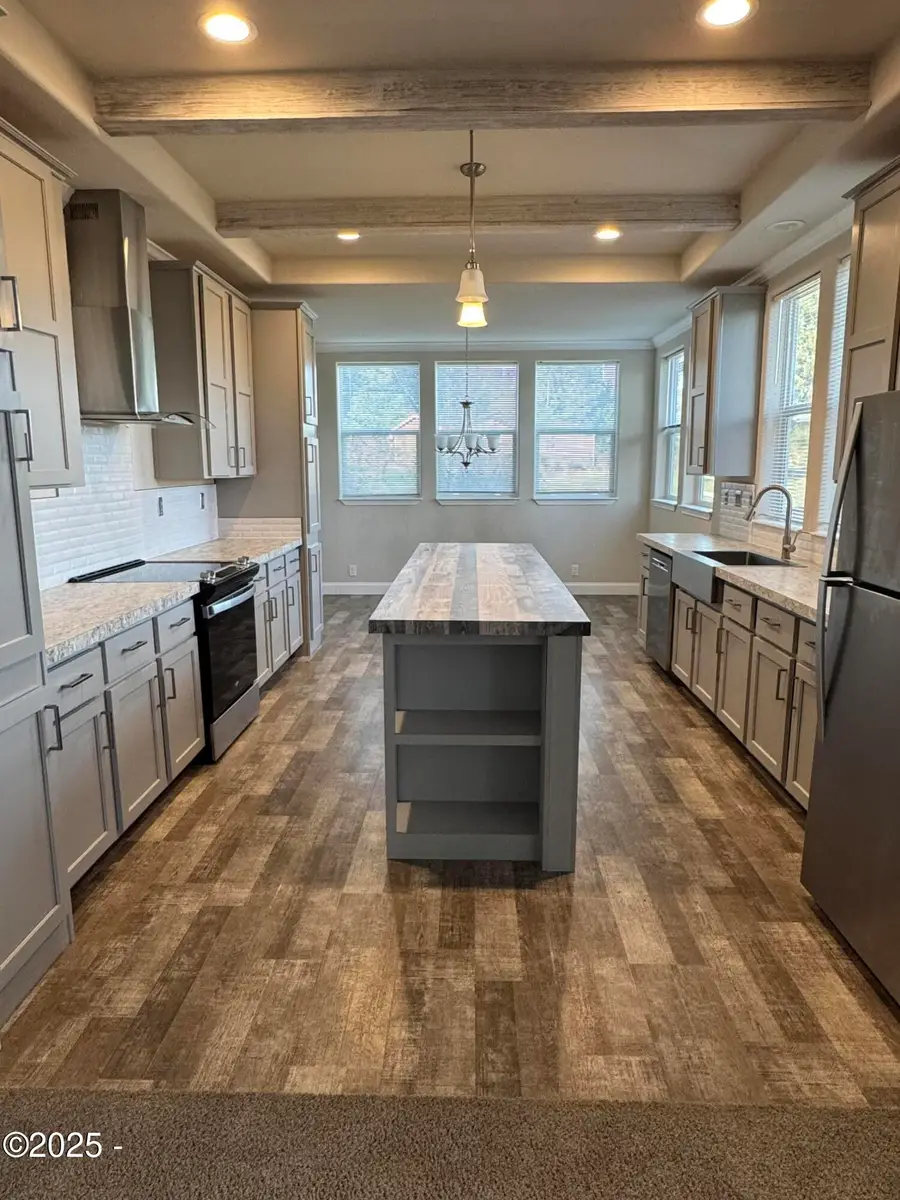 37140 Resort, Cloverdale, OR 97112 - Image #3