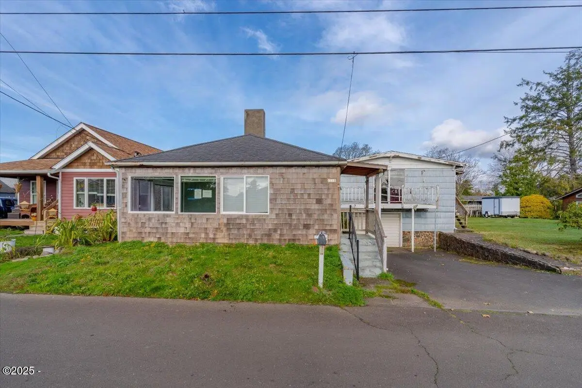 1116 6th, Seaside, OR 97138 - Image #1