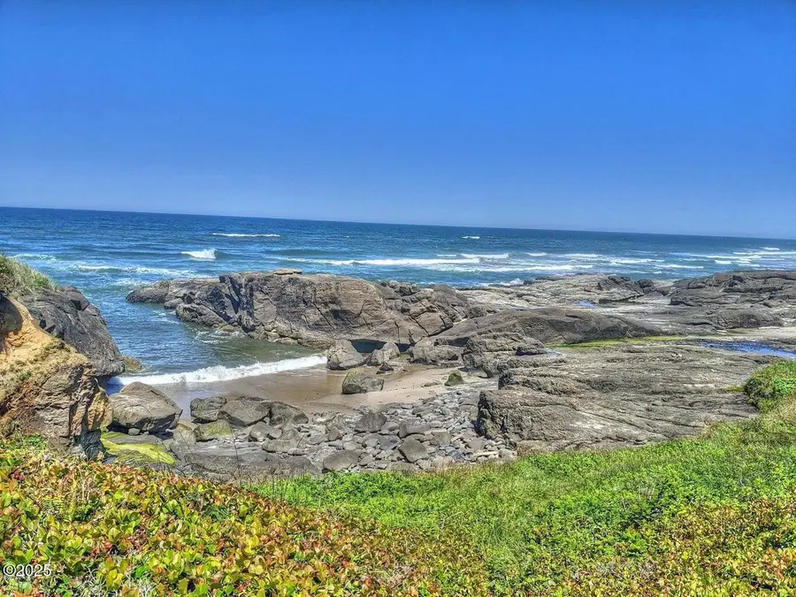 2040 Overleaf, Yachats, OR 97498 - Image #2