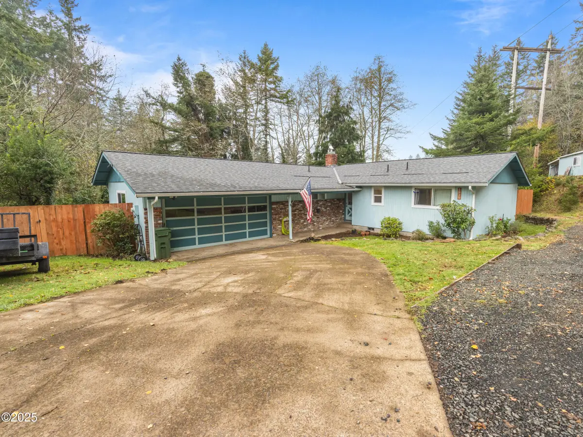 1829 SE Emerald, Toledo, OR 97391 - Image #1