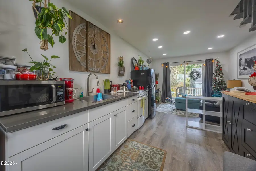 1111 SW 13th, Lincoln City, OR 97367 - Image #3