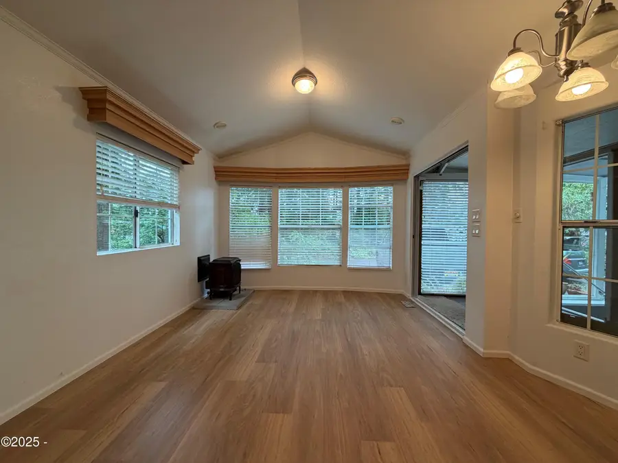 3700 N Highway 101, Depoe Bay, OR 97341 - Image #2