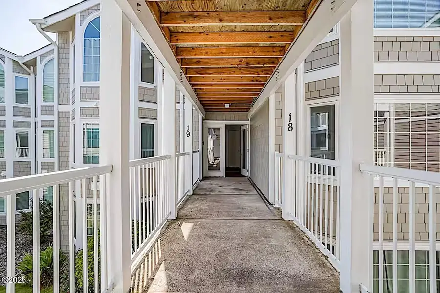 1123 N Hwy 101, Depoe Bay, OR 97341 - Image #3