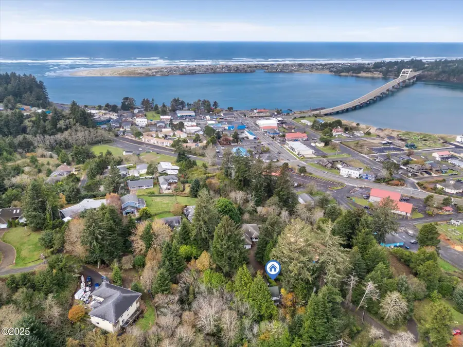 125 NE Hospital Hill, Waldport, OR 97394 - Image #3