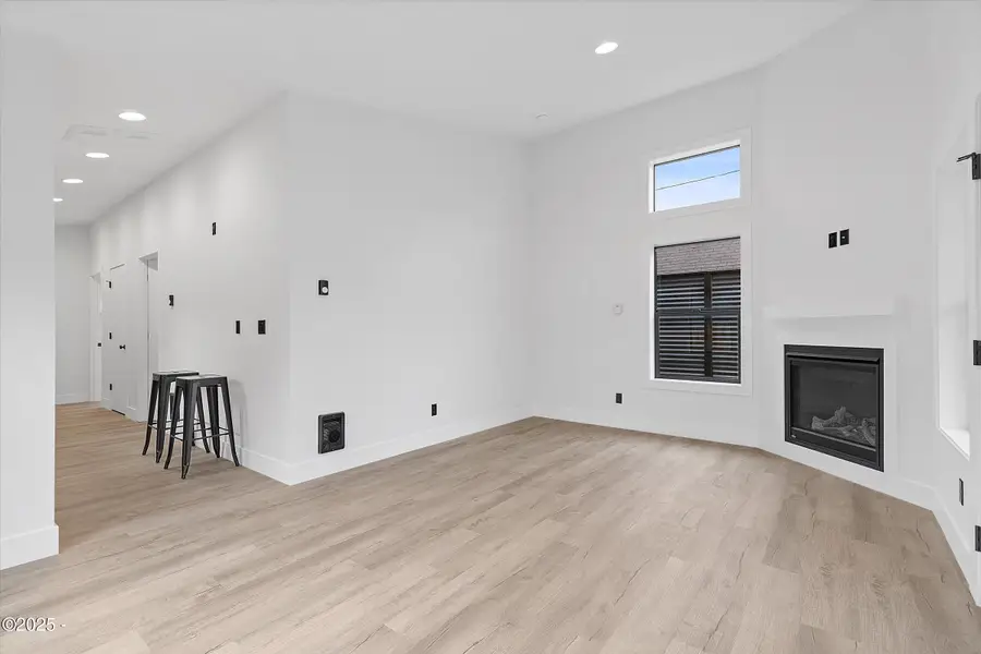 313 SE Oar, Lincoln City, OR 97367 - Image #2