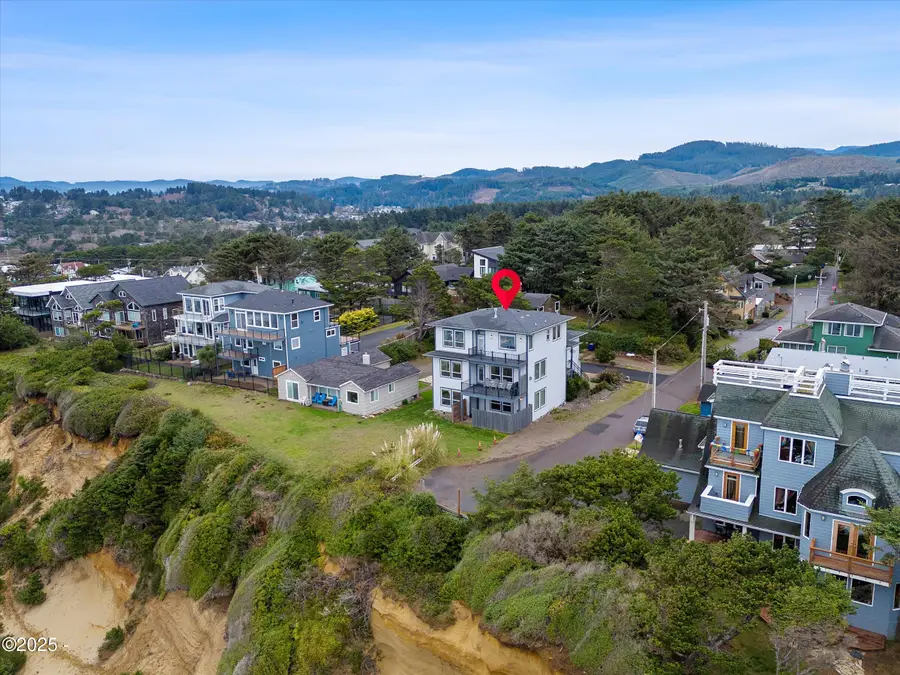 813 SW 9th, Lincoln City, OR 97367 - Image #3