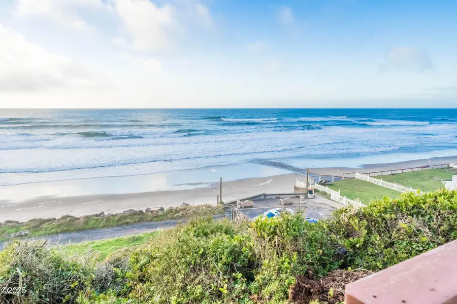 3521 SW Anchor, Lincoln City, OR 97376 - Image #2