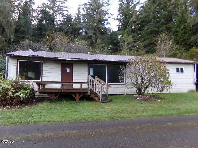 48 N Sheppard Point, Waldport, OR 97394 - Image #1