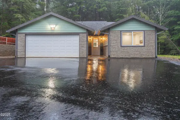 3684 Salmon River, Otis, OR 97368