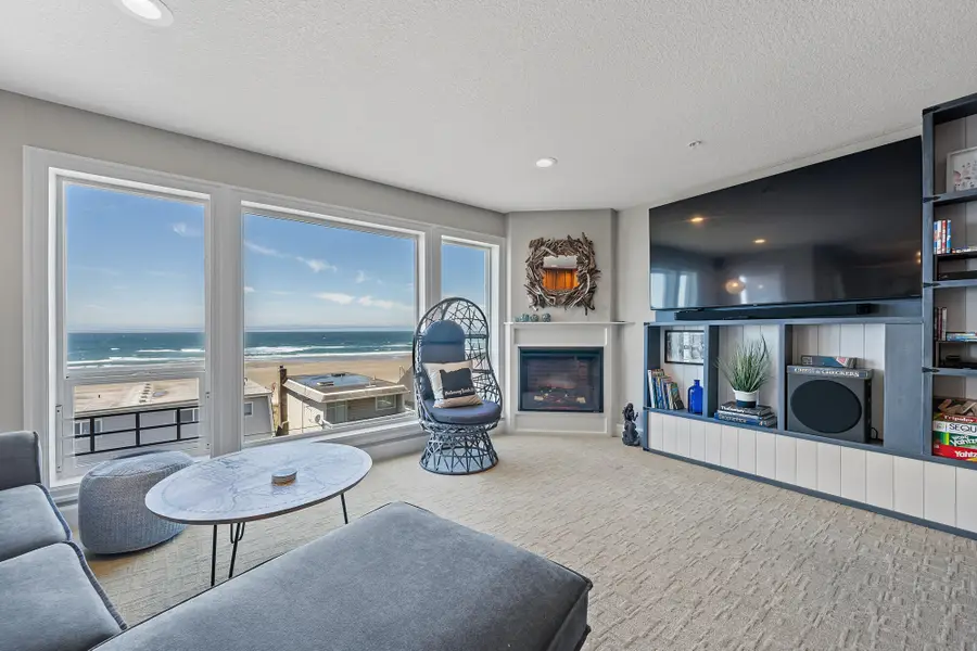 300 N Pacific, Rockaway Beach, OR 97136 - Image #2