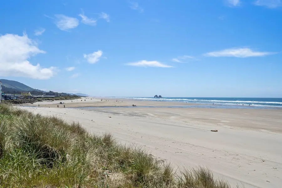 300 N Pacific, Rockaway Beach, OR 97136 - Image #3