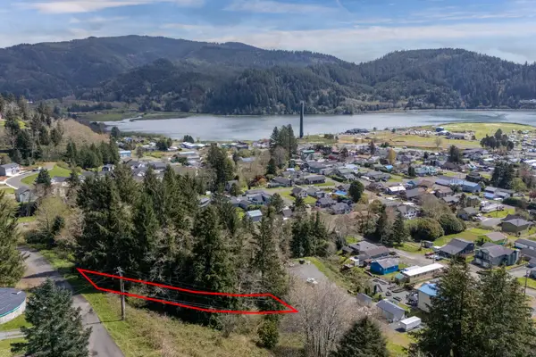 1700-1800 Ginger, Garibaldi, OR 97118