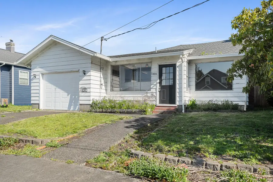 1806 8th, Tillamook, OR 97141 - Image #2