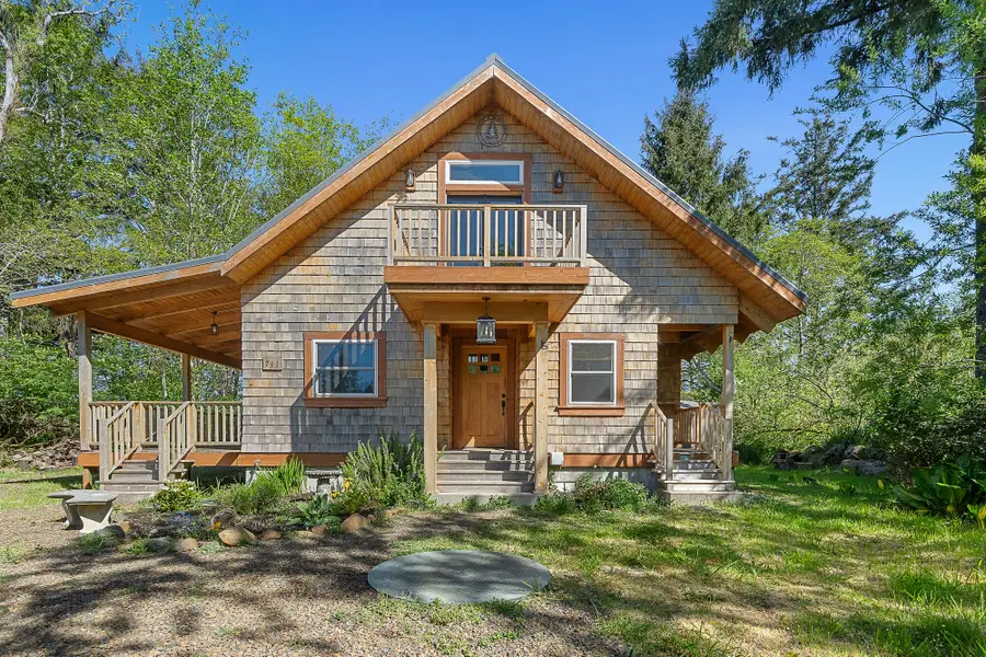 711 N 6th, Rockaway Beach, OR 97136 - Image #2