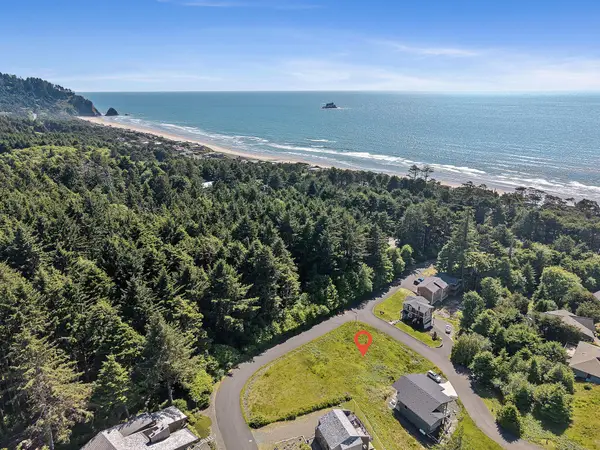Lot 13 Big Cedar, Arch Cape, OR 97102