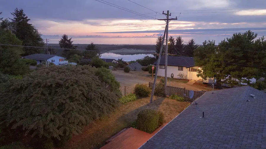 35565 Lower Loop Rd, Pacific City, OR 97135 - Image #2