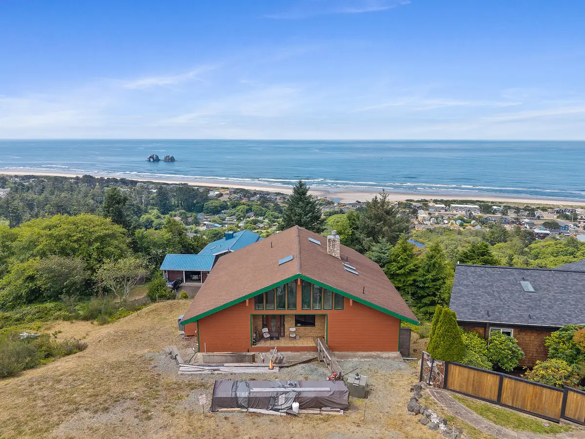 535 Kesterson Ct, Rockaway Beach, OR 97136 - Image #1