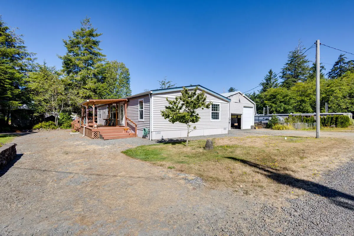 977 S Harbor, Rockaway Beach, OR 97136 - Image #1