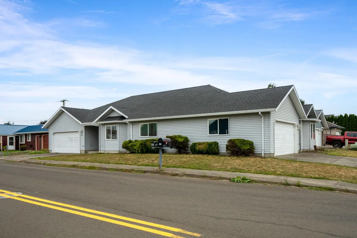 903 Evergreen, Tillamook, OR 97141 - Image #1