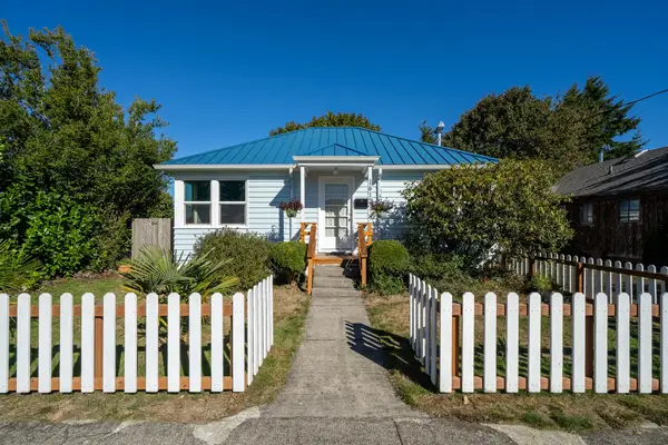 1412 9th, Tillamook, OR 97141