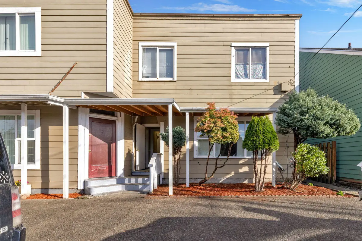 1708 4th, Tillamook, OR 97141 - Image #1