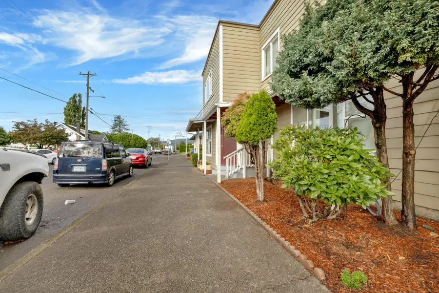 1708 4th, Tillamook, OR 97141 - Image #3