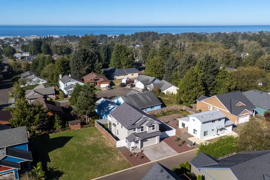 155 N Ocean, Rockaway Beach, OR 97136 - Image #2