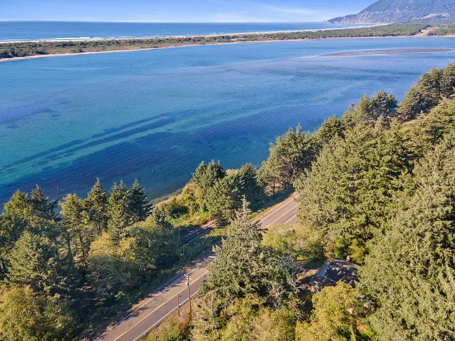 30235 N Hwy 101, Rockaway Beach, OR 97136 - Image #3