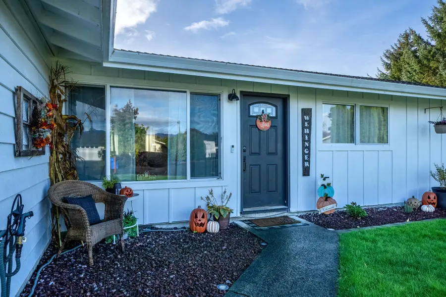 4009 Filbert, Tillamook, OR 97141 - Image #2