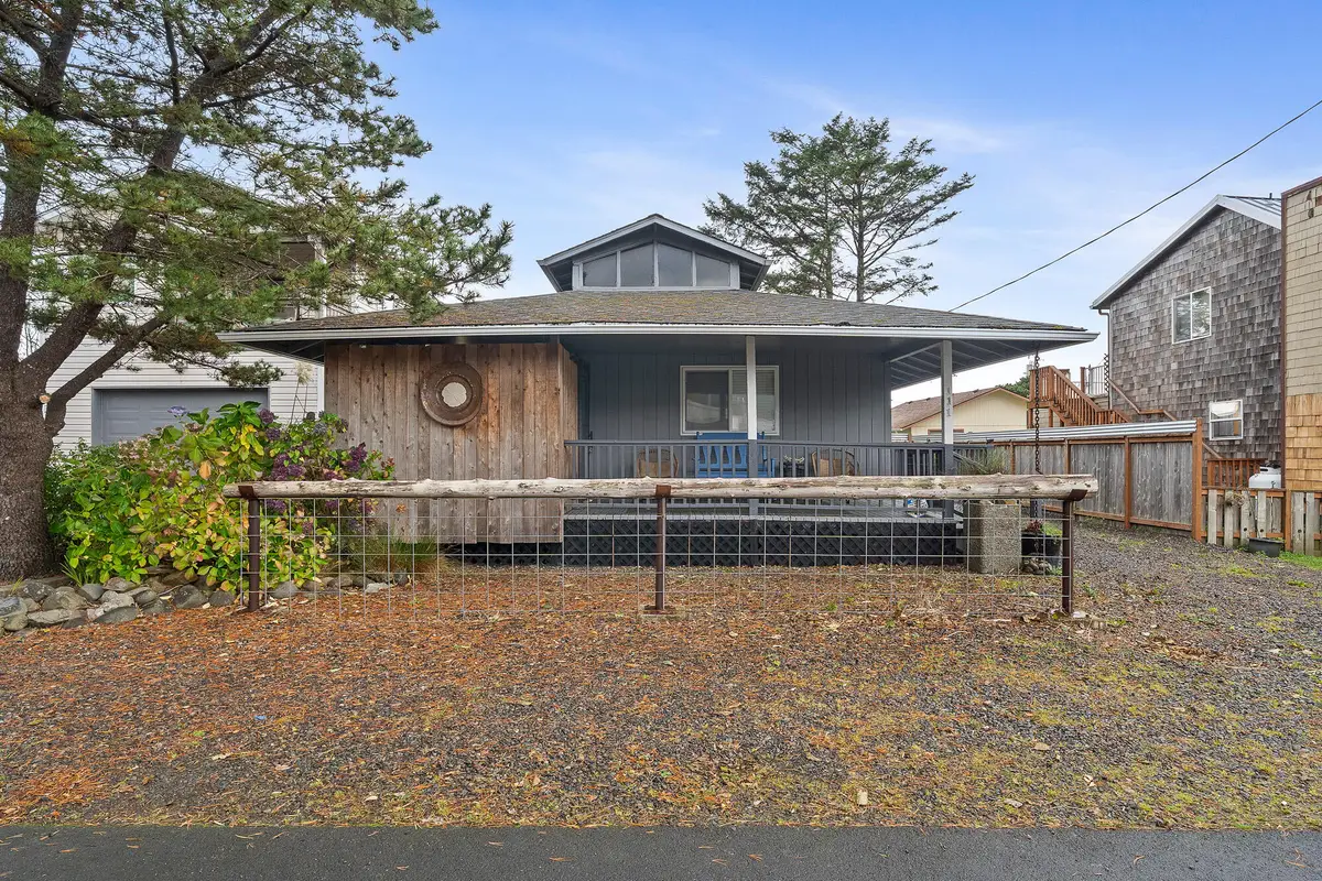111 S Dolphin, Rockaway Beach, OR 97136 - Image #1