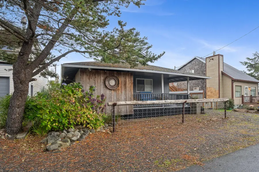111 S Dolphin, Rockaway Beach, OR 97136 - Image #2