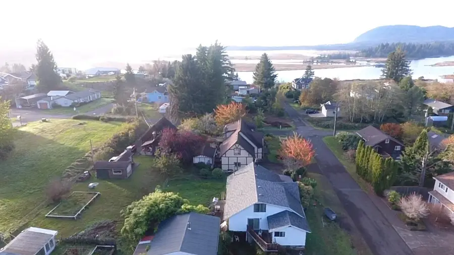 378 Spruce, Wheeler, OR 97147 - Image #3