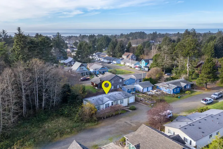 131 S Palisade, Rockaway Beach, OR 97136 - Image #2