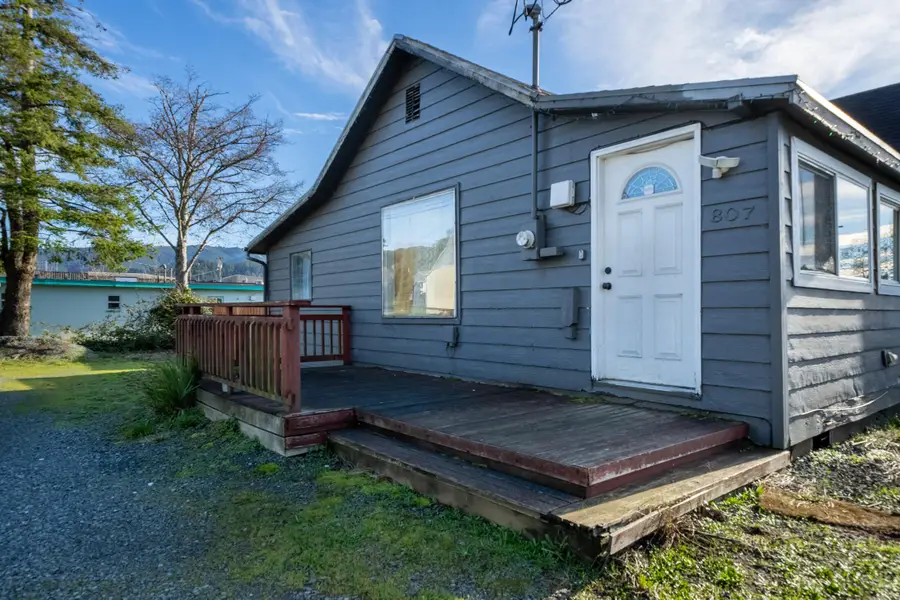 807 Garibaldi, Garibaldi, OR 97118 - Image #2