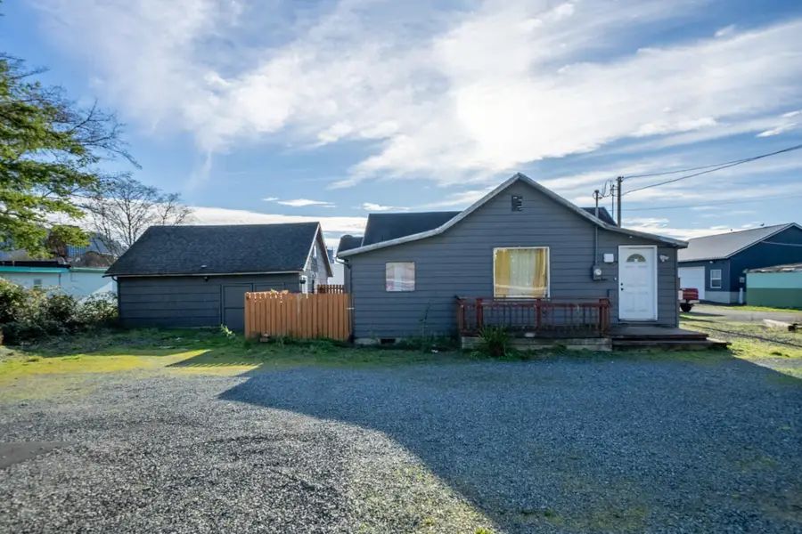 807 Garibaldi, Garibaldi, OR 97118 - Image #3