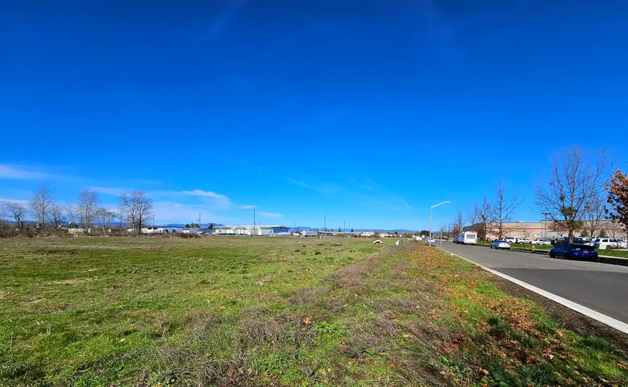460 Federal Way, Central Point, OR 97502 - #3