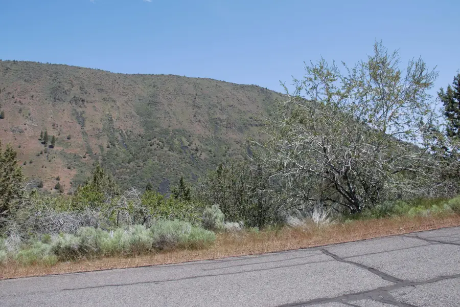 Lot 37 Peregrine Heights, Klamath Falls, OR 97601 - #3