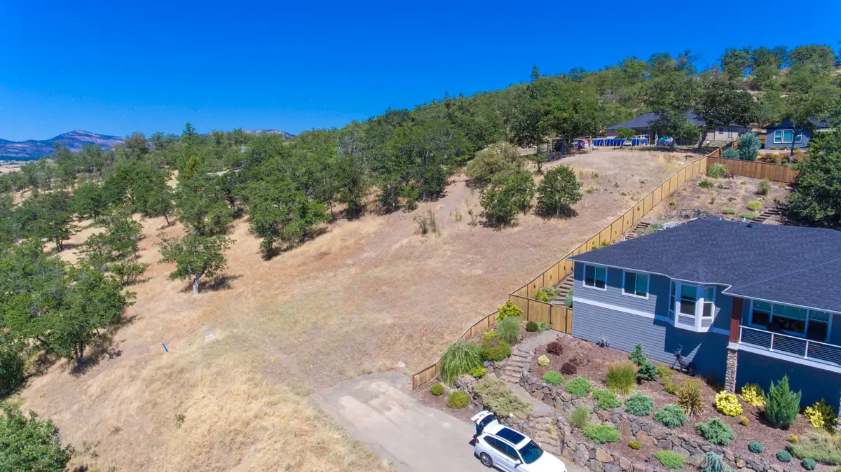 278 Cambridge Terrace, Eagle Point, OR 97524 - #1