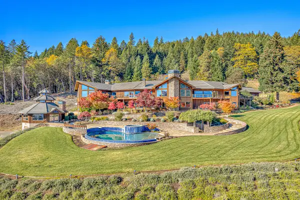 6380 Tunnel Loop Road, Grants Pass, OR 97526