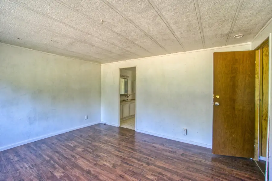 501 Pinecrest Drive, Grants Pass, OR 97526 - #3