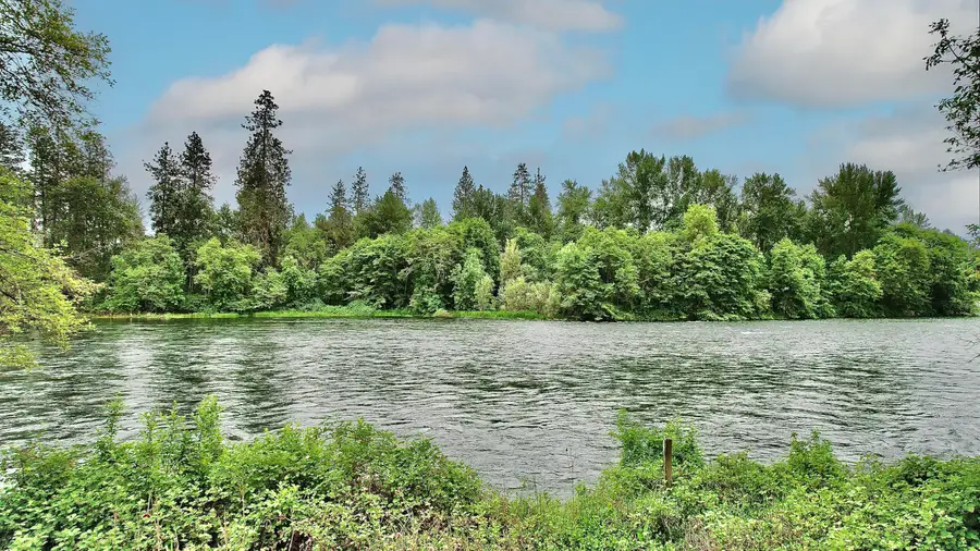 12240 Modoc Road #C, Central Point, OR 97502 - #2