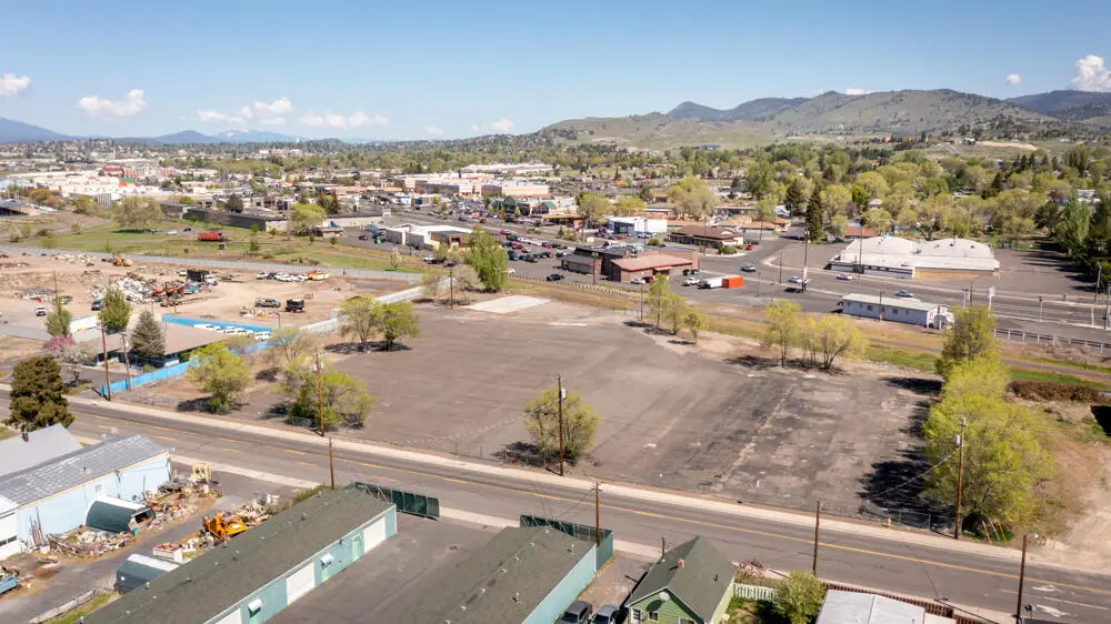 3301 Crosby Avenue, Klamath Falls, OR 97603 - #1