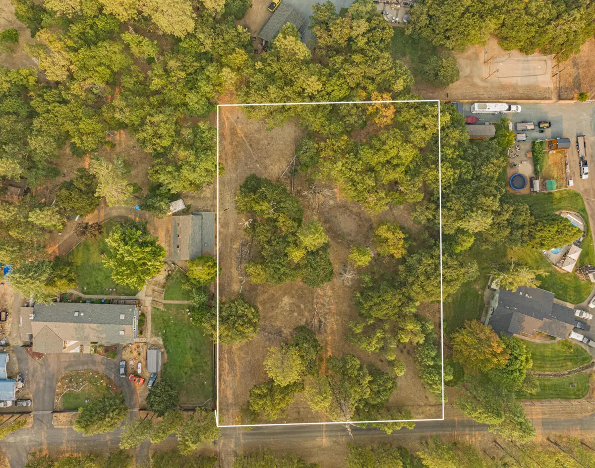 323 Eric Way, Grants Pass, OR 97526 - #1