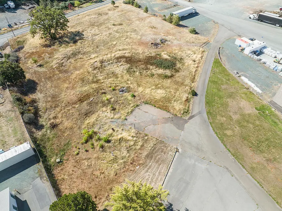 2798 Foothill Boulevard, Grants Pass, OR 97526 - #3