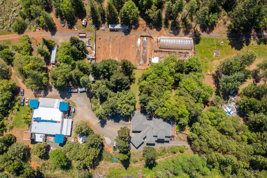 118 Airport Drive, Cave Junction, OR 97523 - #2