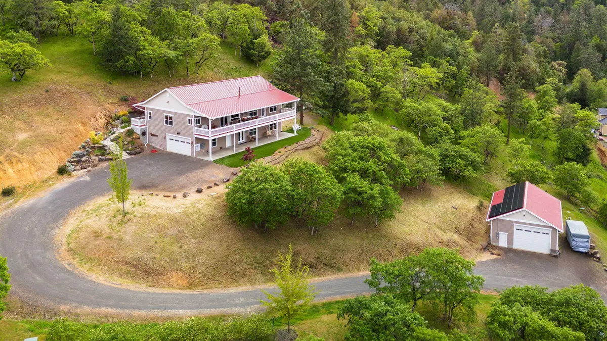 1011 Wren Ridge Drive, Eagle Point, OR 97524 - #1