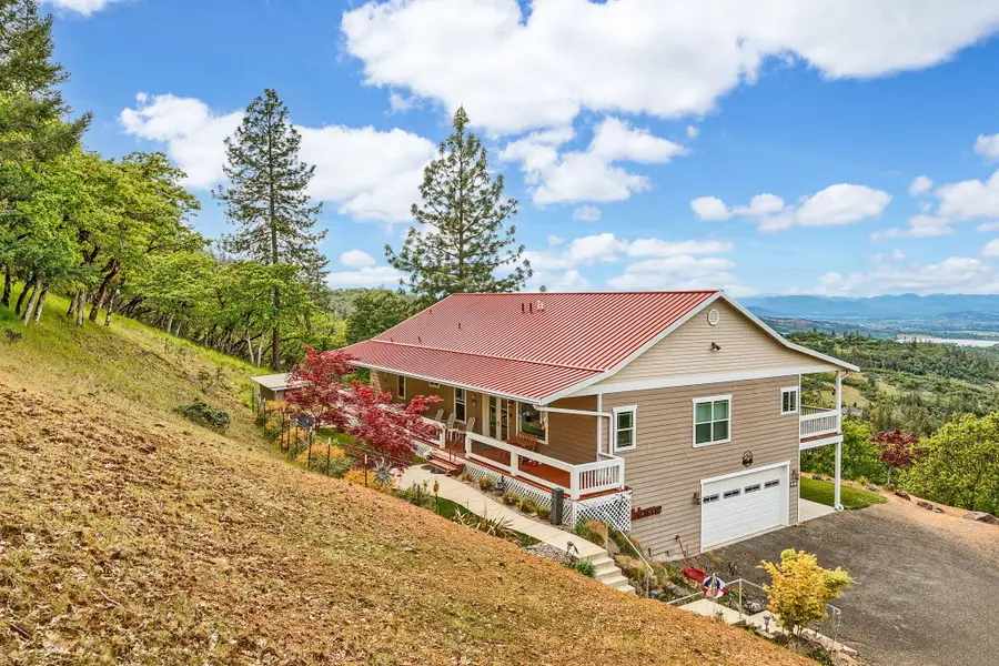 1011 Wren Ridge Drive, Eagle Point, OR 97524 - #2